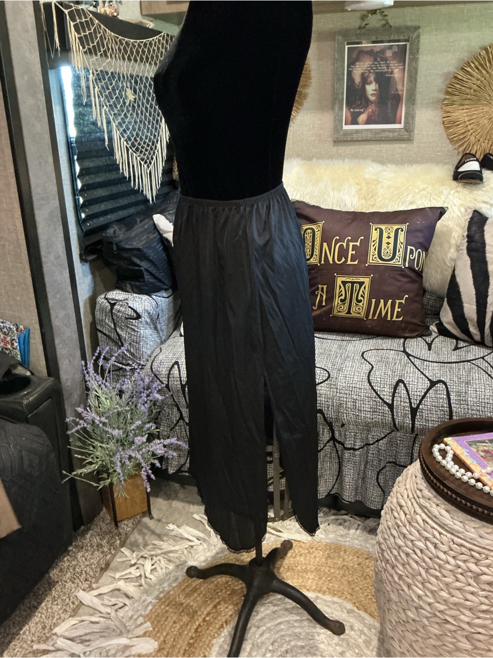 Vintage Black Vasarette Half Slip M